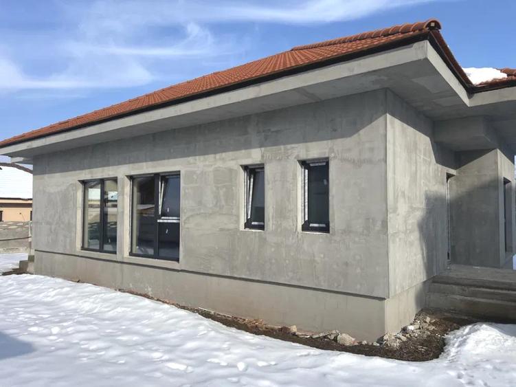 Casă la gri, parter + mansardă | teren 535 mp | Zona Micesti