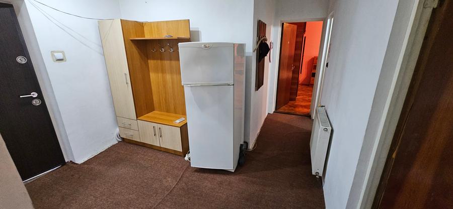 !!! 2 camere...decomandat...Calea Circumvalatiunii..2min Iulius Mall