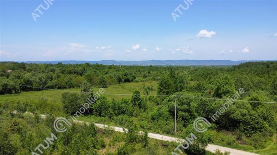 Teren intravilan 550 mp de vanzare pe Valea Avrigului loc Avrig