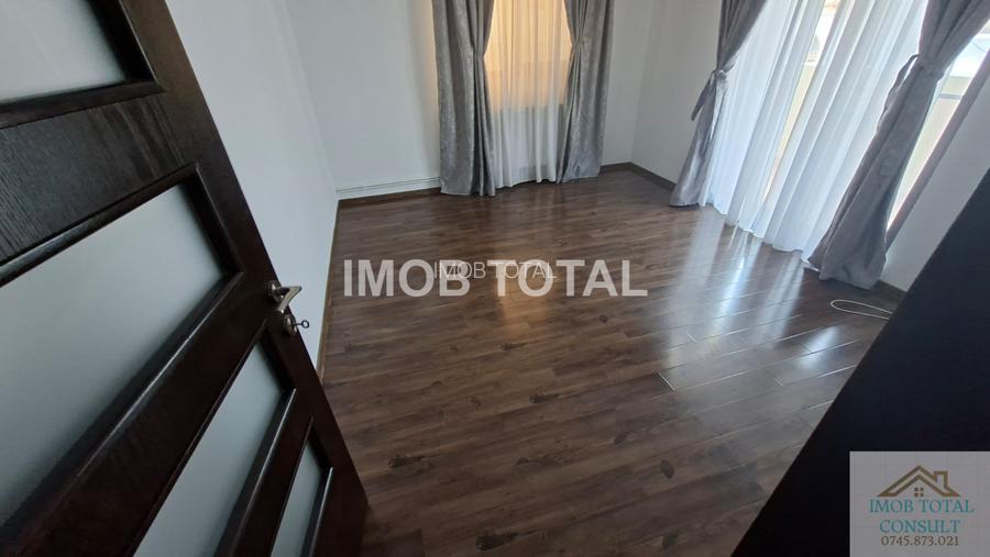 Spațiu Comercial de Închiriat – Zona Crinului, (295 mp) etaj 1 si 2 - 8