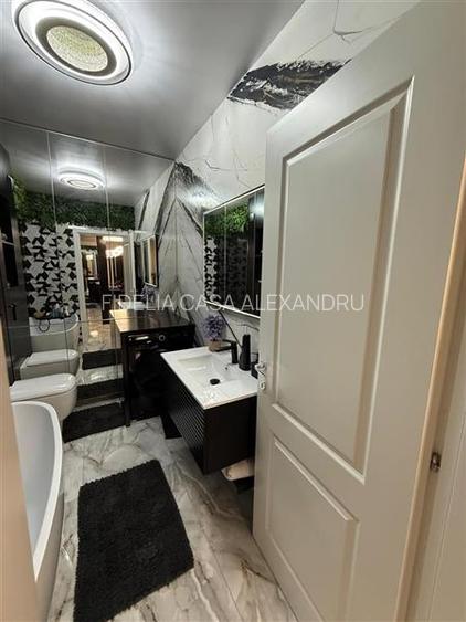 EXCLUSIVITATE! Apartament 2 Camere Decomandat, 79 mp, Loc de Parcare Inclus, Mob - 18