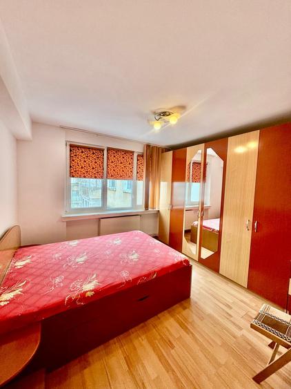 Apartament 2 camere,zona 1Decembrie