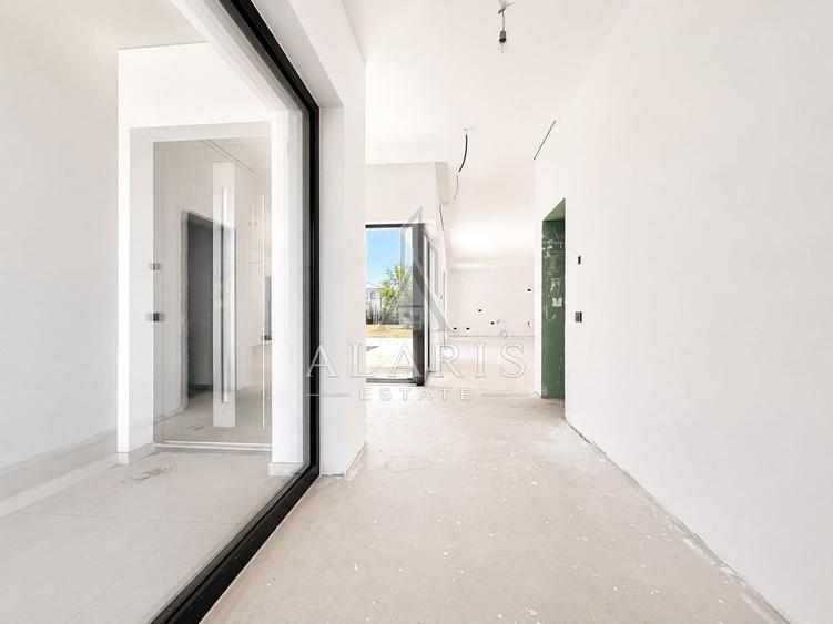 Vila de lux cu 5 camere, 5 bai, in Dumbravita