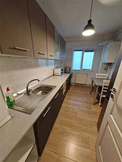 Inchiriem Apartament 2 Camere, Mobilat, Decomandat, Centrul Civic