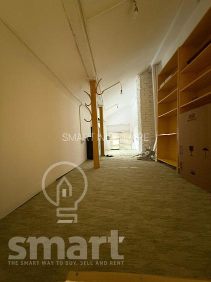 Casa în centrul istoric cu spațiu comercial și parcare proprie Zona 0