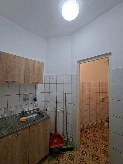 Spatiu comercial 80mp