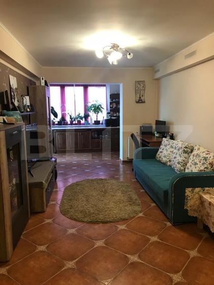 Apartament 3 camere, etaj 1, 70 mp, zona Porii