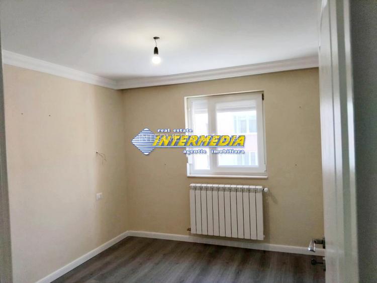 Apartament 2 dormitoare + living  Alba Iulia zona Mall - 9