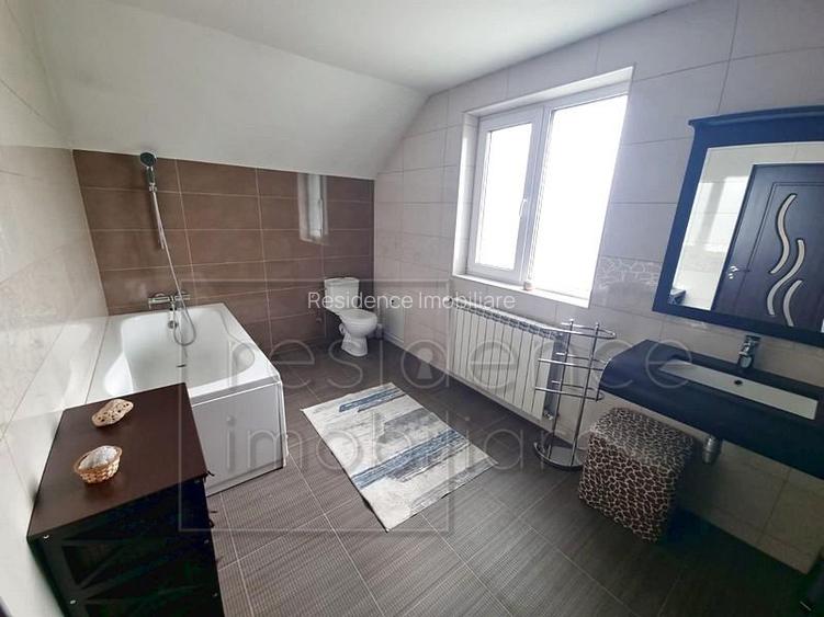 Pet friendly! Casa spatioasa cu 5 camere, Europa+2 Garaje - 26