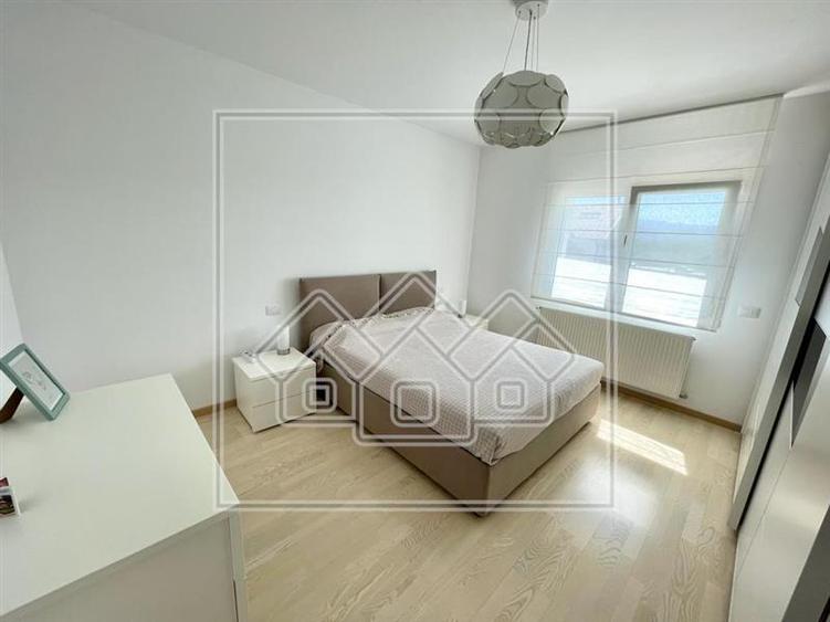 Apartament decomandat, cu 2 camere - 77 mp utili - Mobilier de Lux