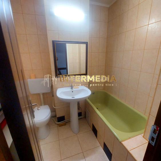 Apartament 3 camere decomandat Cetate 2 bai utilat si mobilat complet - 9