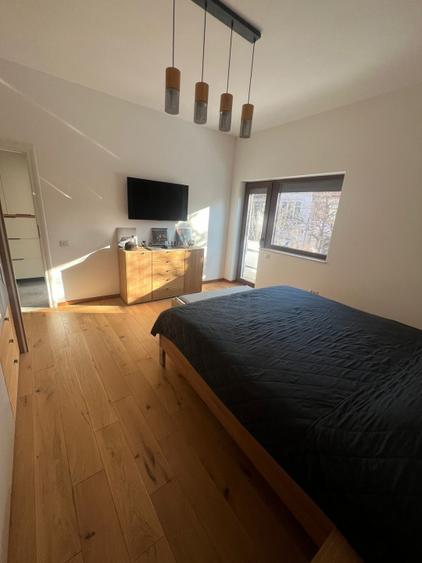 Apartament 3 camere lux, complet renovat, 105 mp, 3 balcoane –Strad