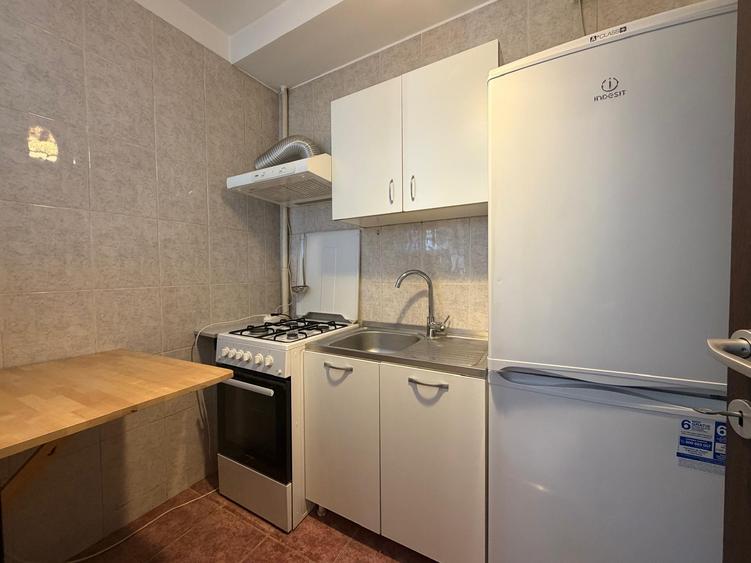 Garsoniera Titan Parc Titanel Bloc Reabilitat Renovat