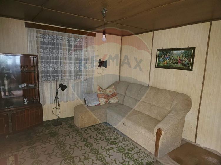 Teren intravilan 4,516mp Doina