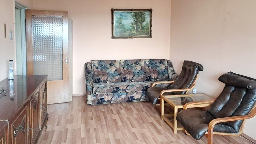 Apartament 3 camere de vanzare vizavi de metrou si parcul Tineretului