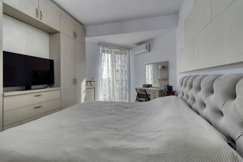 NOU!!!Apartament 3 camere decomandat - 95 mp| Living spectaculos !
