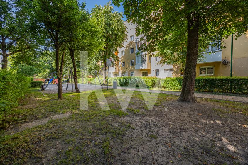 Vânzare apartament cu 2 camere, semidecomandat, strada Avram Iancu - 17