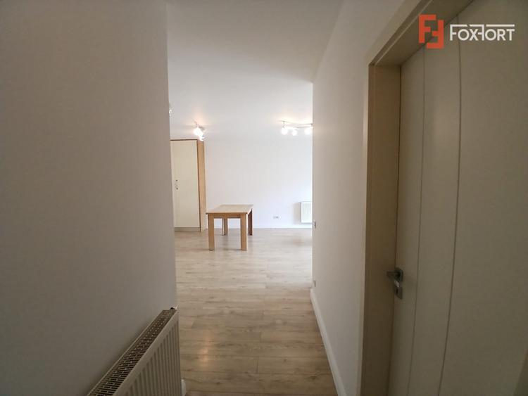 Apartament cu 3 camere, etaj 1 de vanzare, zona Girocului
