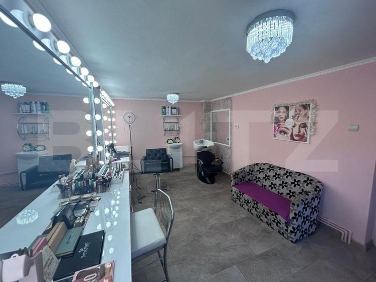 Spatiu comercial, 150 mp, salon de infrumusetare complet echipat