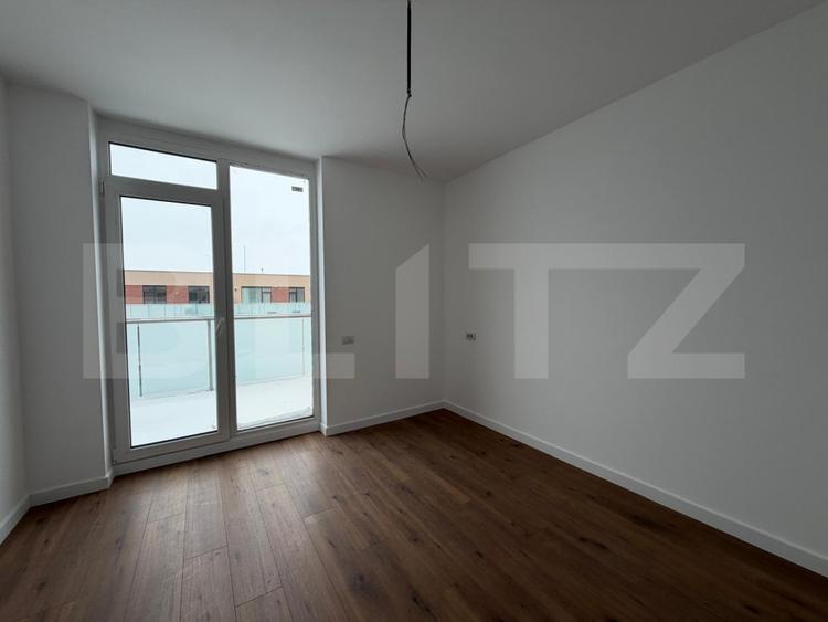 Penthouse de vânzare, 106 mp utili + terasă 66 mp, zona Torontalului
