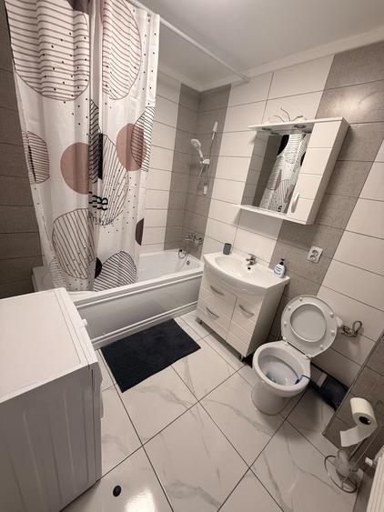 Apartament 3 camere la prima inchiriere zona Urusagului