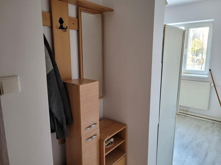 Închiriez garsoniera termen lung