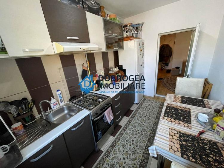 ZONA BIG- 2 CAMERE DECOMANDAT,50 MP.