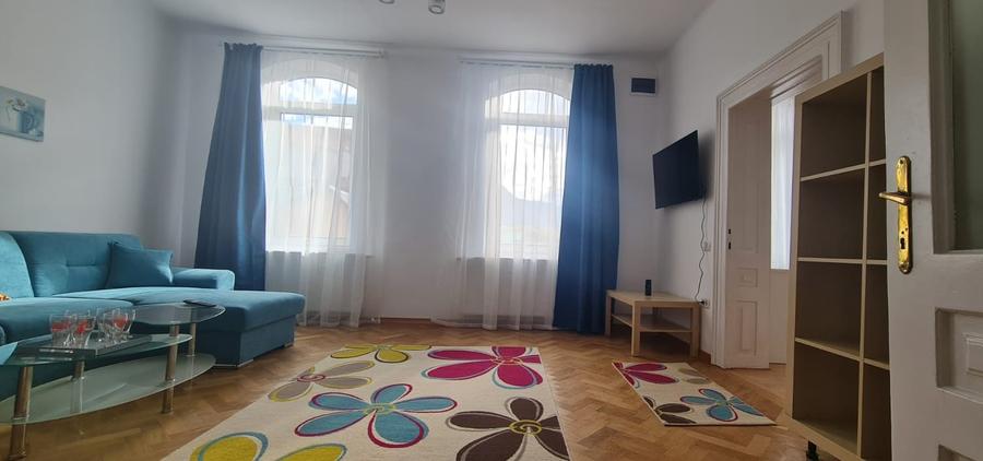 Inchiriez apartament 4 cam str.Sitei, Centrul Civic .