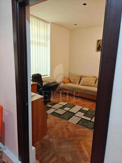 Apartament 2 camere în zona TRIBUNAL