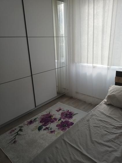 Apartament 4 camere etaj 6/8 cu 2 bai ,2 balcoane si boxa la subsol.