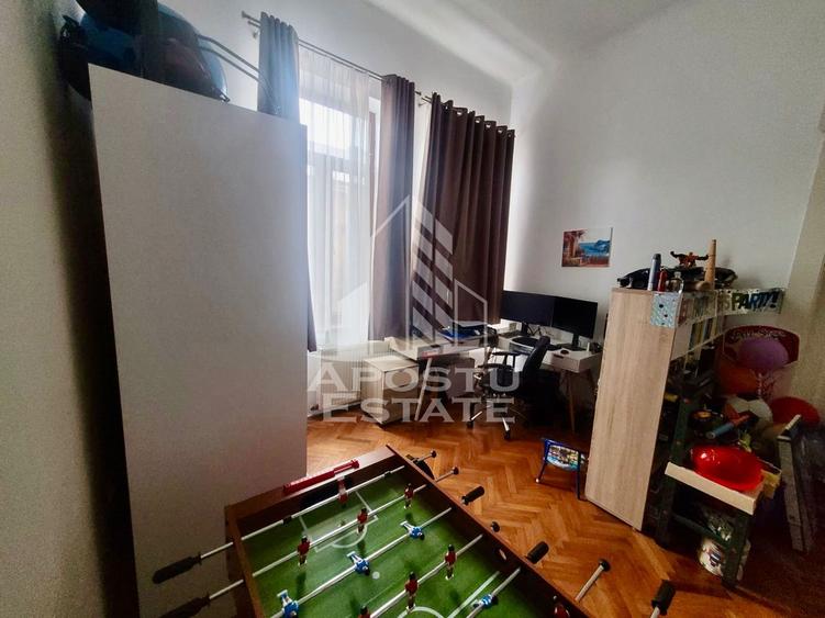 Apartament 3 camere de vanzare, etaj 1, zona Maria Timisoara
