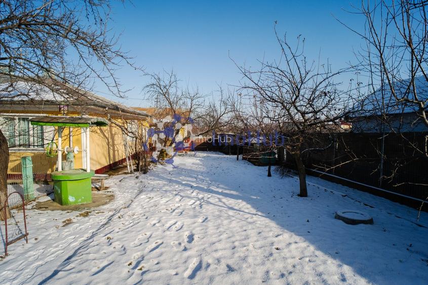 🏡 Teren 2300 mp și casă bătrânească în centrul satului Voinesti, lângă biserică - 30