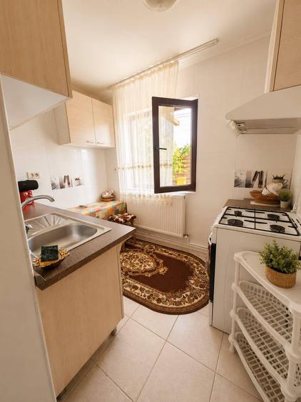 Vindem casa in Corbu