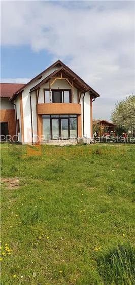 Casa tip P+M zona Zoresti - 2