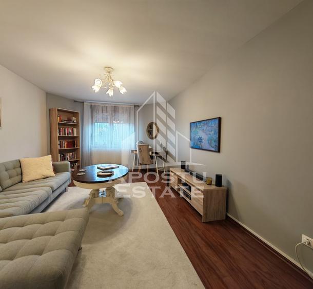 Casa individuala de vanzare cu 11 camere, an 2000, Lipovei, Timisoara