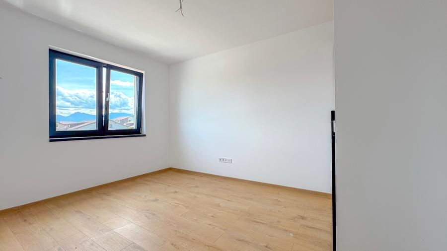 Apartament 2 camere,finalizat,intabulat,loc parcare disponibil, Sanpetru-Brasov