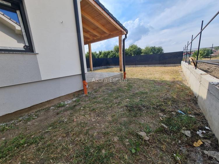 Casa 4 camere 2 bai terasa acoperita si teren 334 mp in Sura Mare - 10