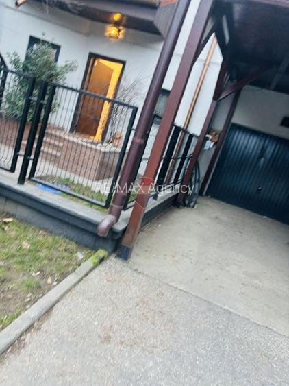 Vilă cu 6 camere de închiriat PIPERA - 23