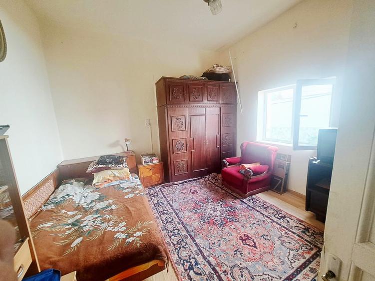 Constanta - zona Universitate - B-dul Mamaia - casa parter renovabila