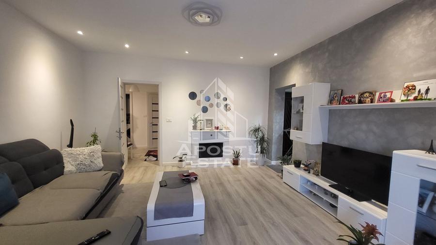 Apartament cu 3 camere,2 bai,renovat,complet mobilat utilat,Girocului