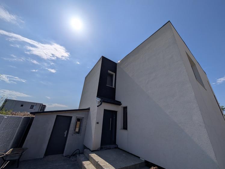 Casa 4 Camere 155mp | 0 Comision | teren 500mp | Corbeanca Petresti Ghioceilor