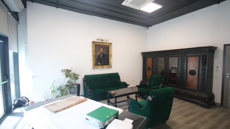 Spatiu cu destinatie Birouri,178,3 mp,2 grupuri sanitare,bucatarie