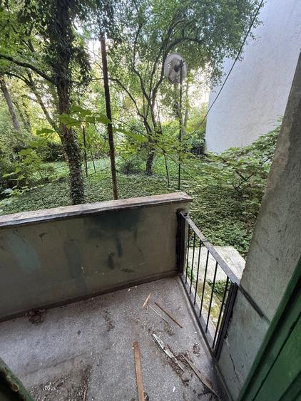 Apartament 2 camere, parter 44mp util. cu acces la grădina din spatele blocului