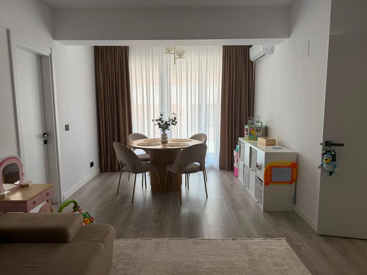 Apartament elegant 3 camere/80 mp/2 bai/2 balcoane/Sisesti