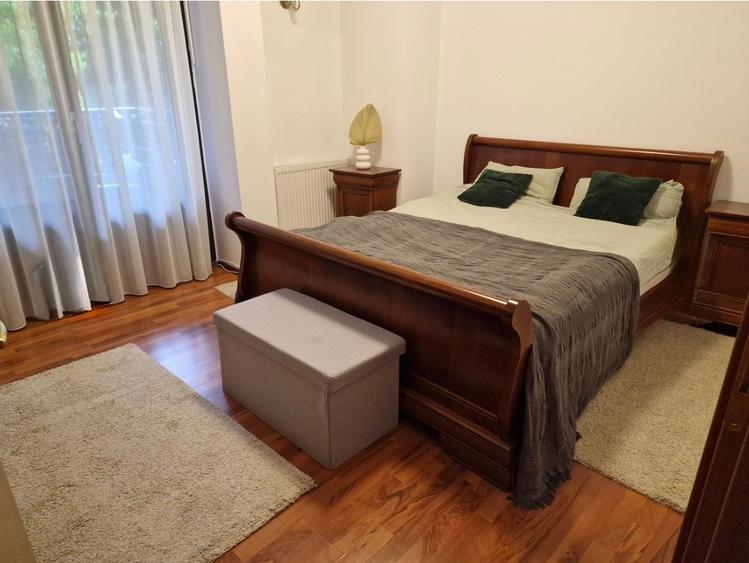 Închiriere apartament 3 camere cu 2 locuri de parcare Central Park