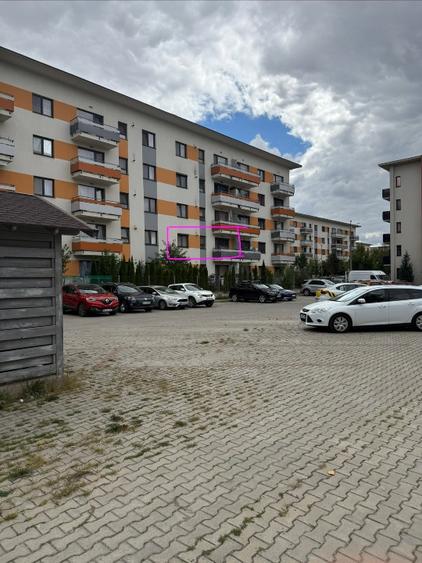 Apartament 2 camere + parcare - de vânzare