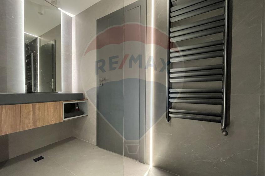 Penthouse pe 2 niveluri, 115 mp, imobil nou