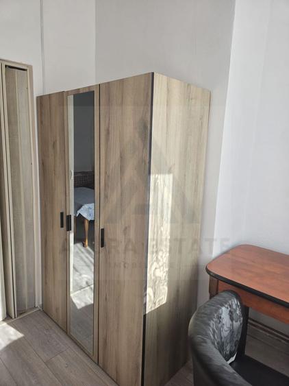 Studio la curte utilat complet cu terasa zona Lazaret