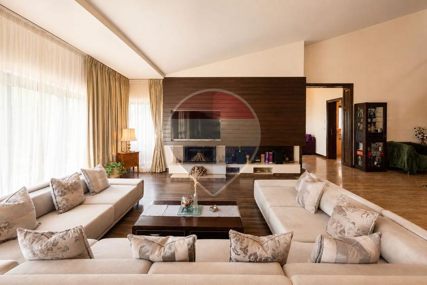 Vila cu piscina, 6 camere, 254mp utili, 815mp teren, com. Berceni
