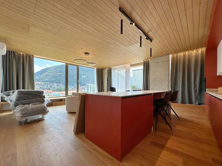 Penthouse de închiriat – Centru Brașov, vedere directă spre Tâmpa